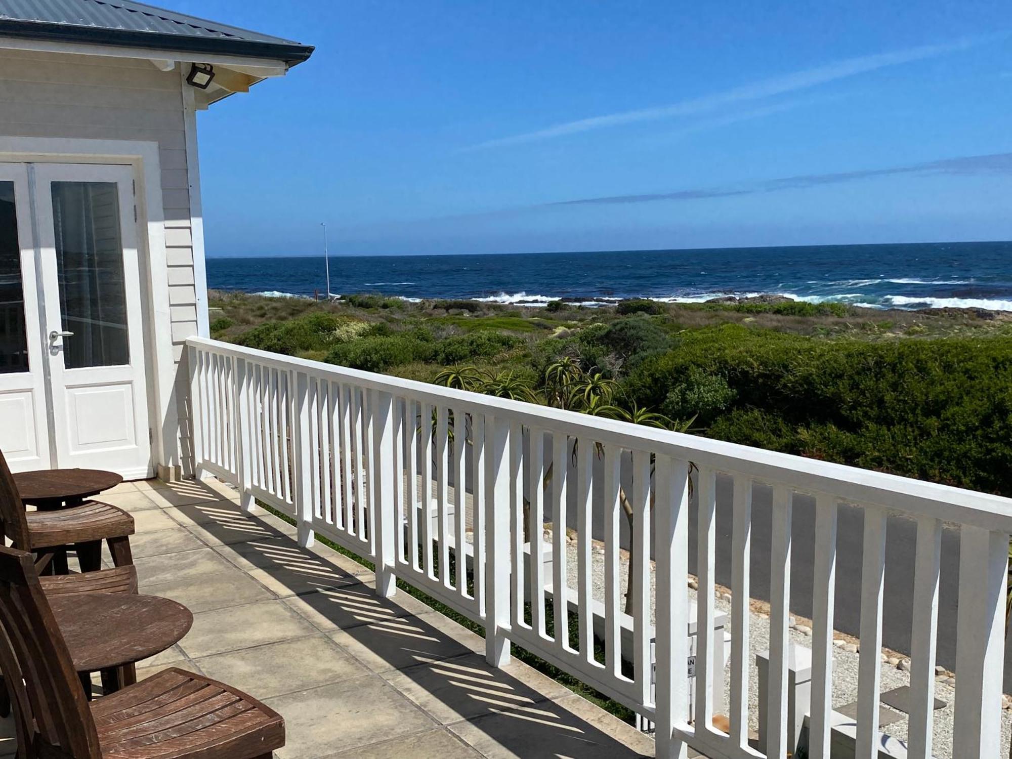 Shore'S Edge Luxury Oceanfront Home Hermanus Exterior photo